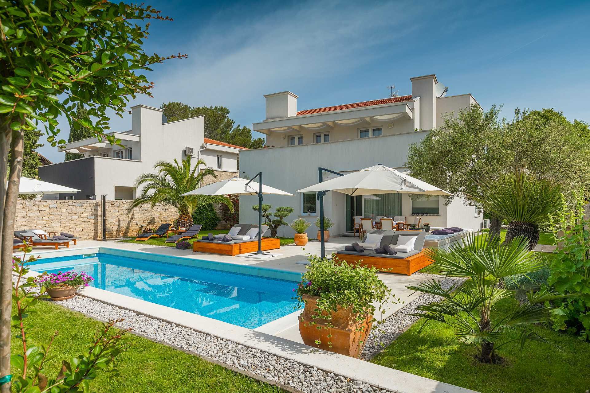 Image of Villa Jardin Blanc with Pool